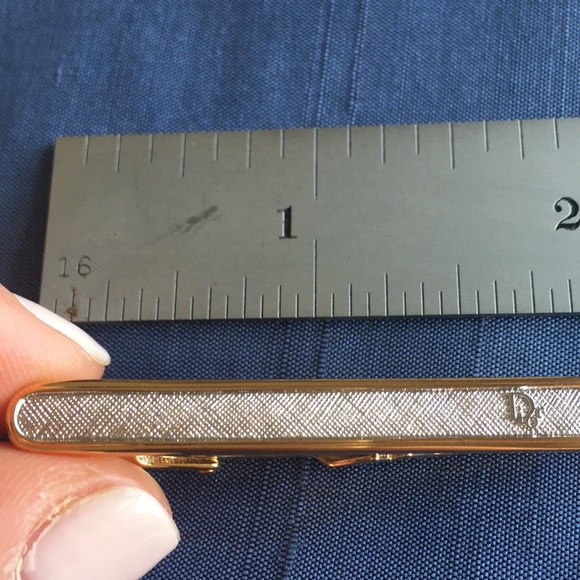Dior tiebar - Picture 6 of 6